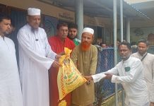 কুতুবজোমে বন্যায় ক্ষতিগ্রস্তদের মাঝে জামায়াতের খাদ্য সহায়তা বিতরণ